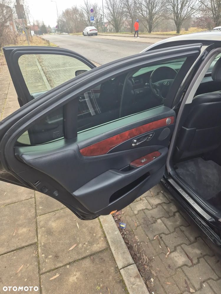 Lexus LS 460 Ambience Line + Impression Line - 12