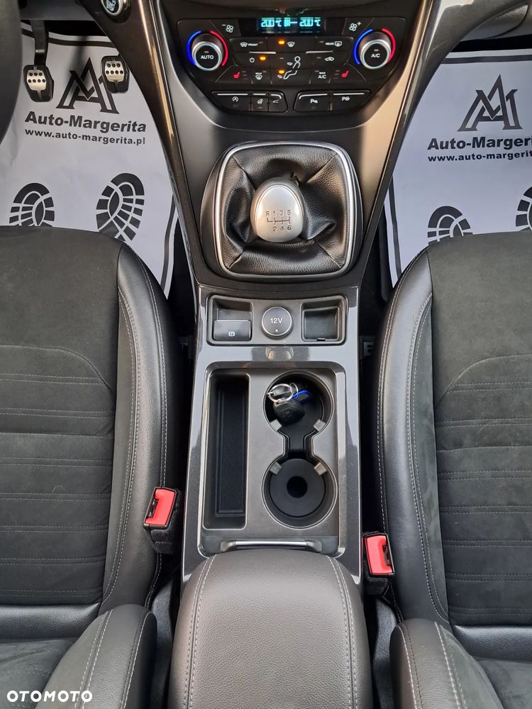 Ford Kuga 2.0 TDCi 4x4 ST-Line - 22