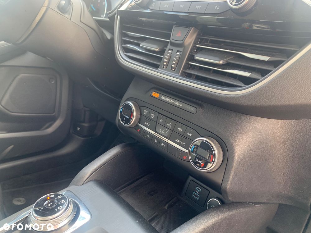 Ford Kuga 2.5 Duratec PHEV TITANIUM - 35