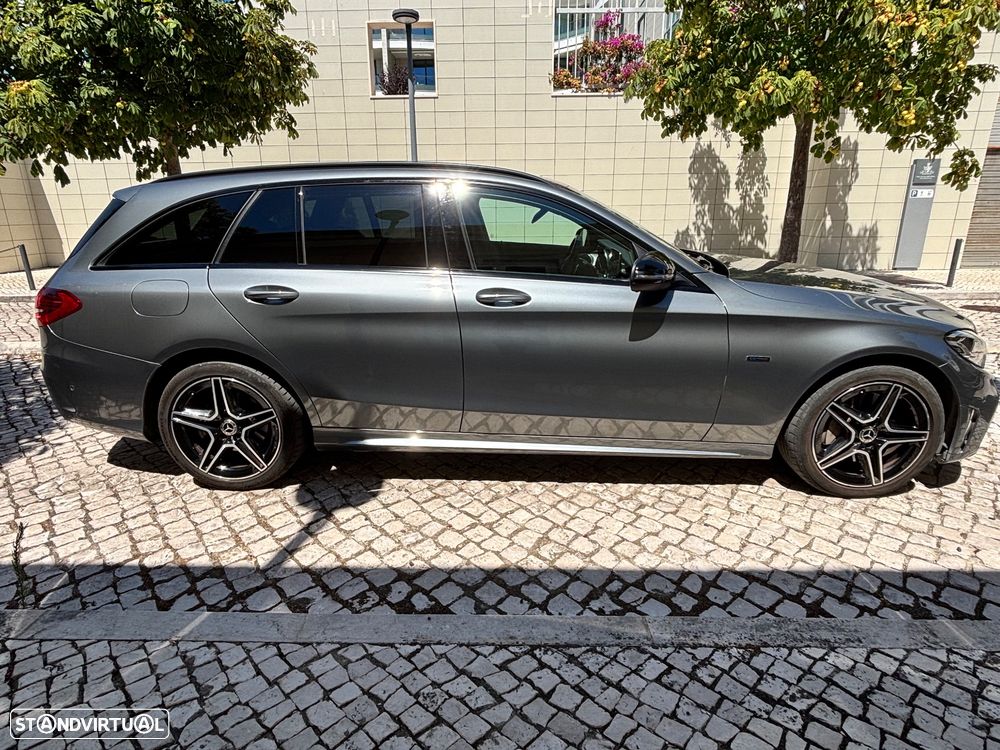 Mercedes-Benz C 300 de AMG Line - 4
