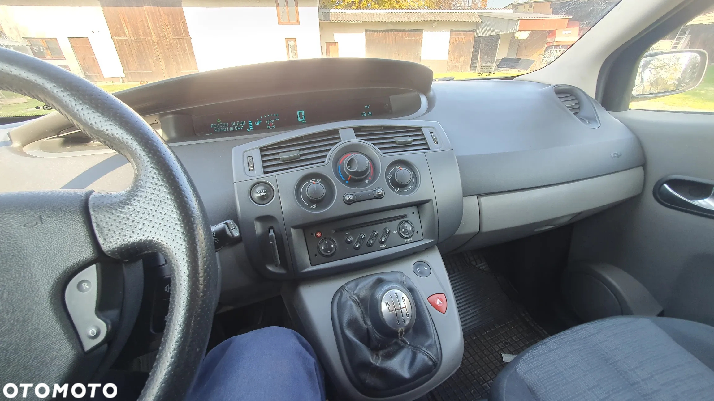Renault Scenic 1.6 16V Confort Expression - 5