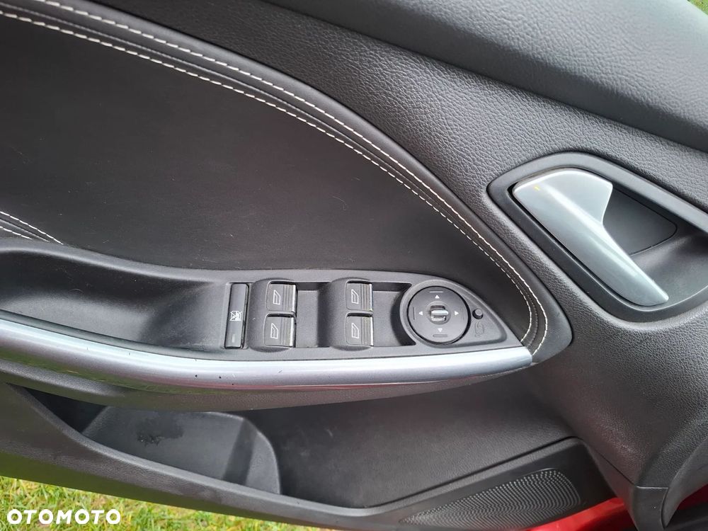 Ford Focus 1.6 EcoBoost Edition - 9