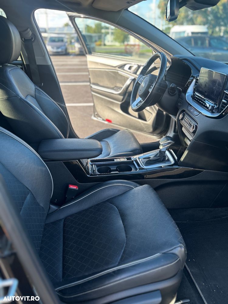 Kia XCeed - 8