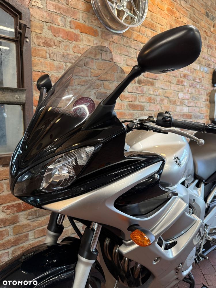 Yamaha FZ6 - 15
