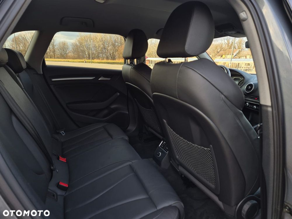 Audi A3 Sportback - 15