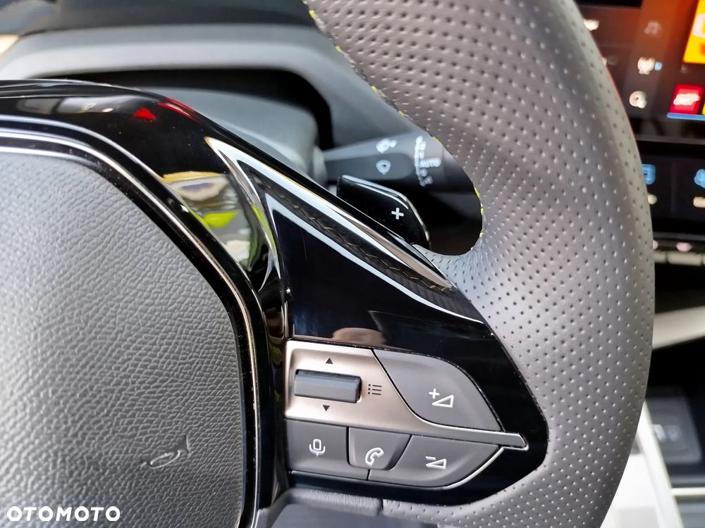 Peugeot 308 1.2 mHEV GT S&S e-DCS6 - 19