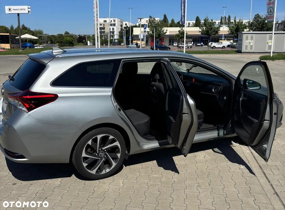 Toyota Auris - 5