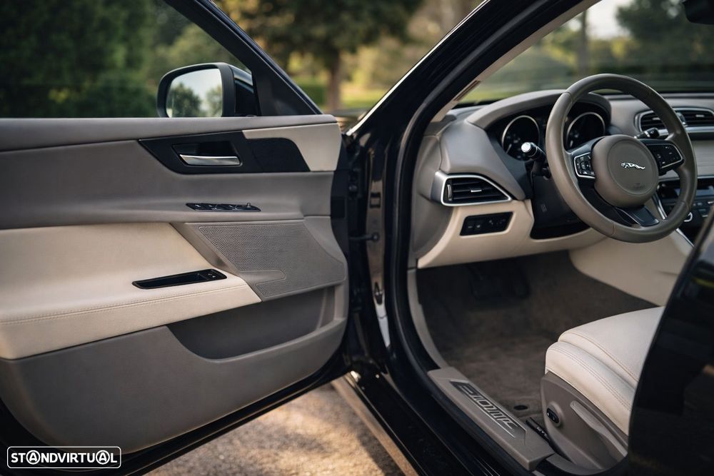 Jaguar XE 2.0 D Prestige AWD Aut. - 5