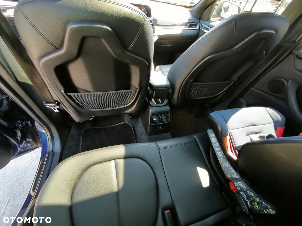 BMW X1 xDrive25i xLine - 27