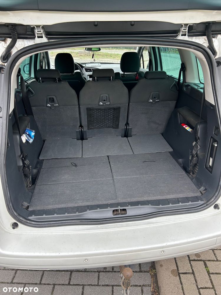 Peugeot 5008 1.6 THP Family 7os - 13