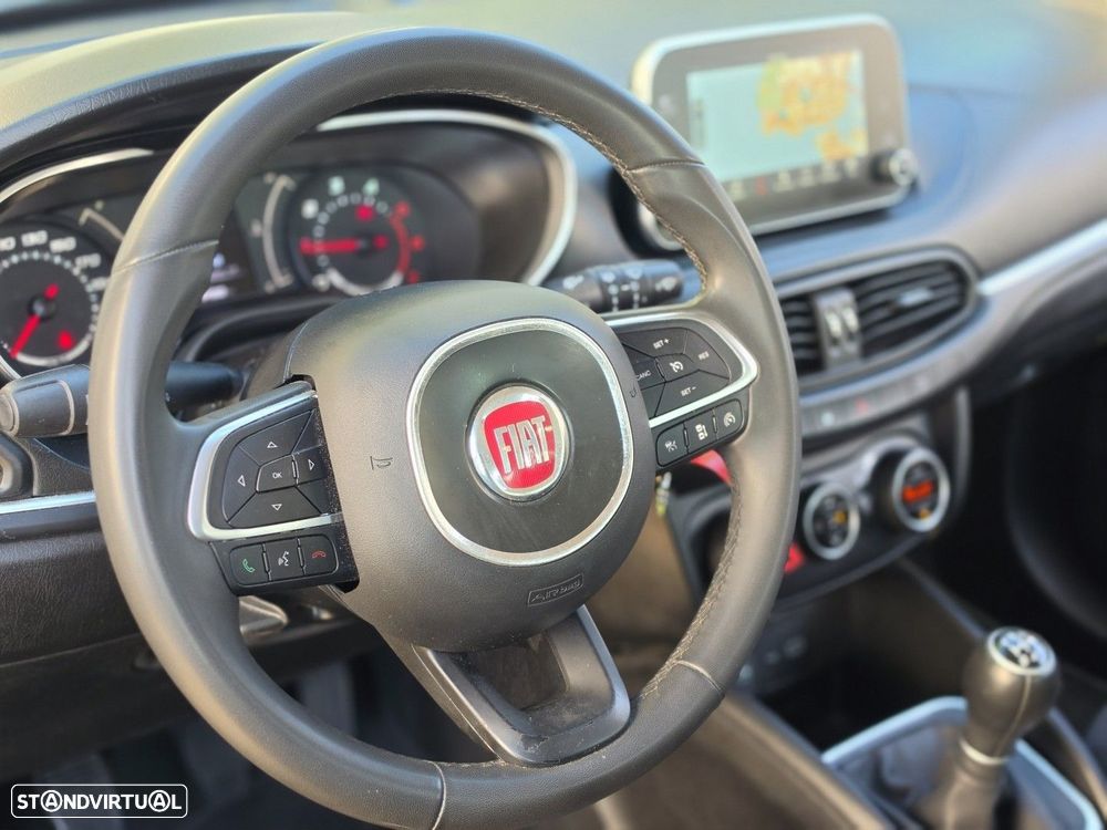 Fiat Tipo 1.3 M-Jet Lounge Tech J17 - 14