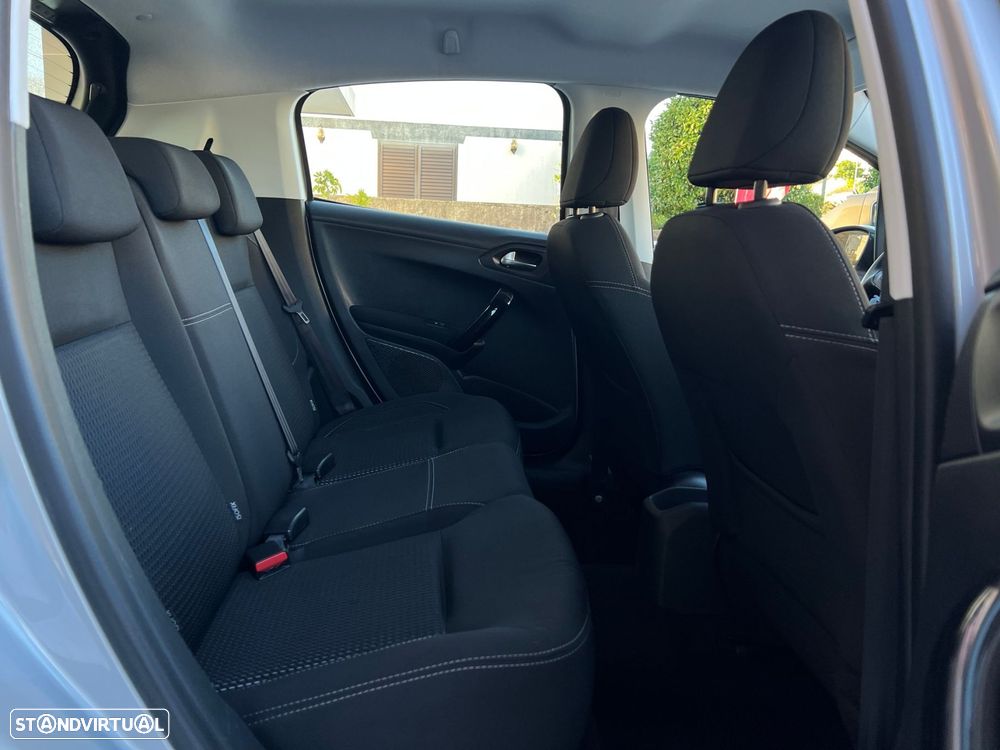 Peugeot 208 1.2 PureTech Style - 15