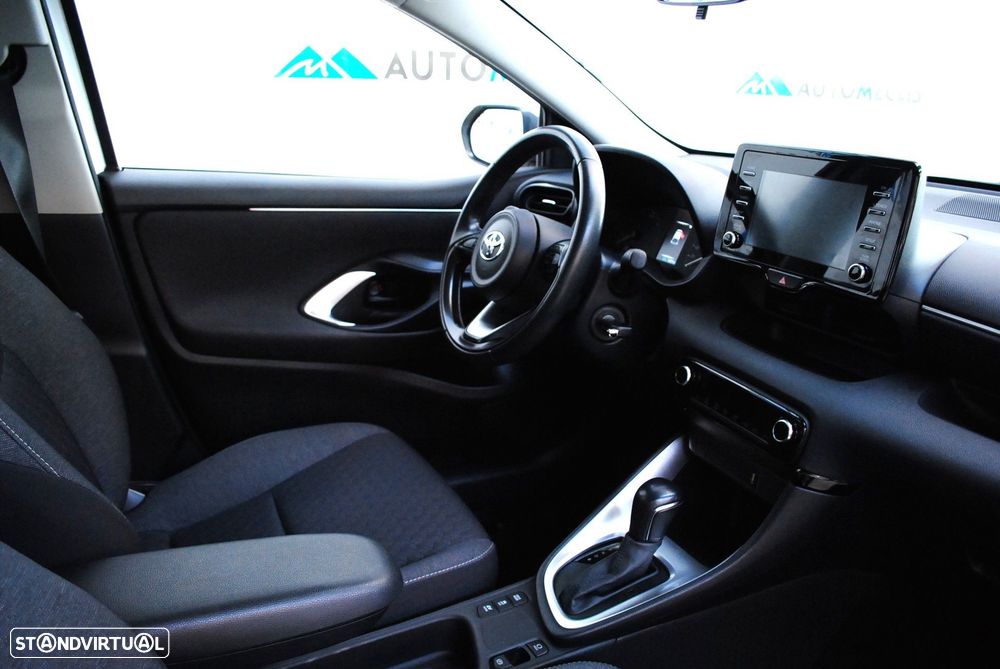 Toyota Yaris 1.5 HDF Comfort Plus - 23