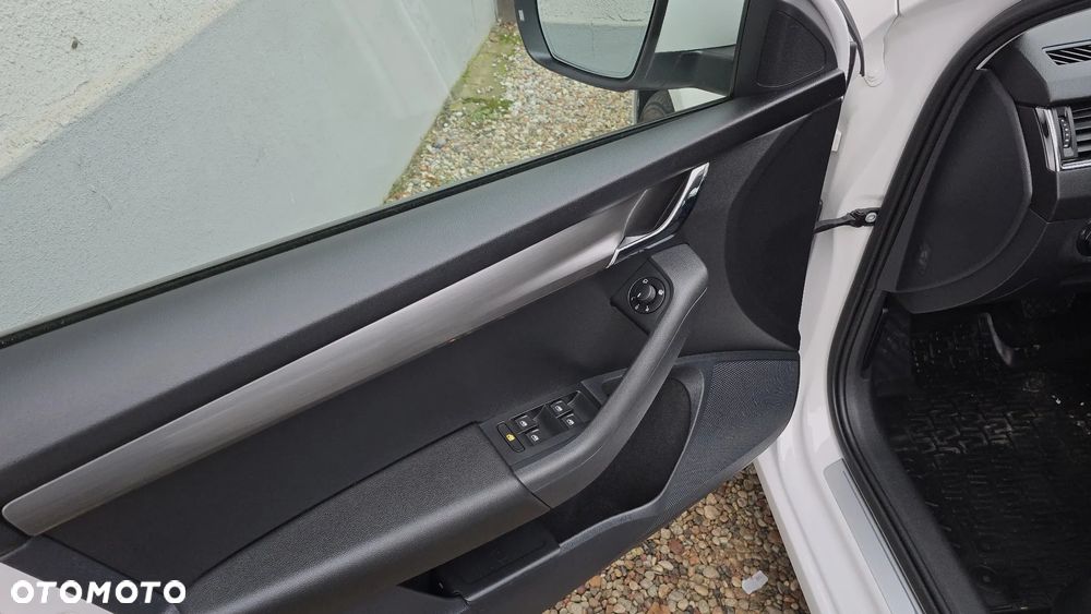 Skoda Octavia 2.0 TDI DSG Soleil - 8