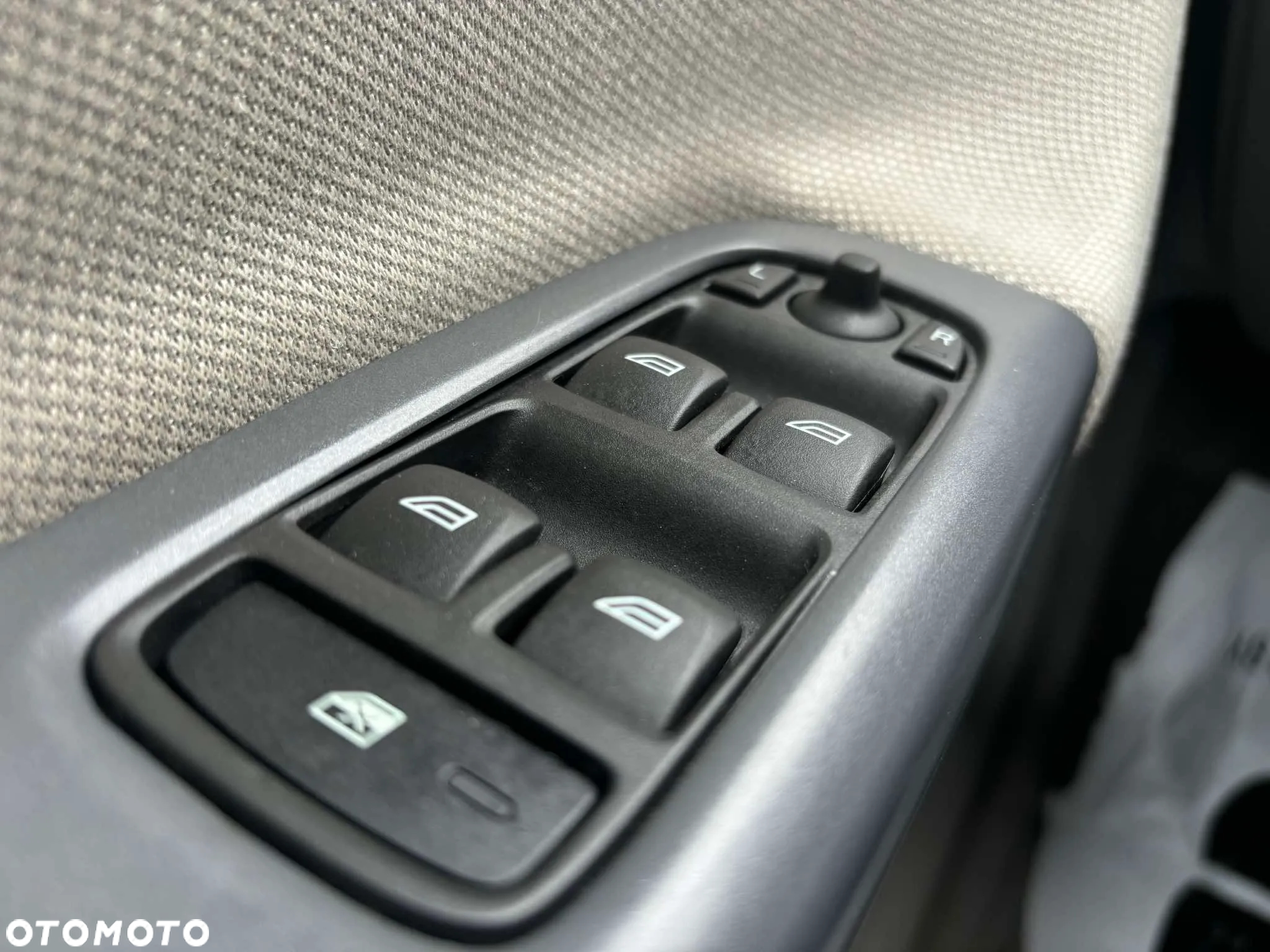 Volvo V50 1.6 Momentum - 13