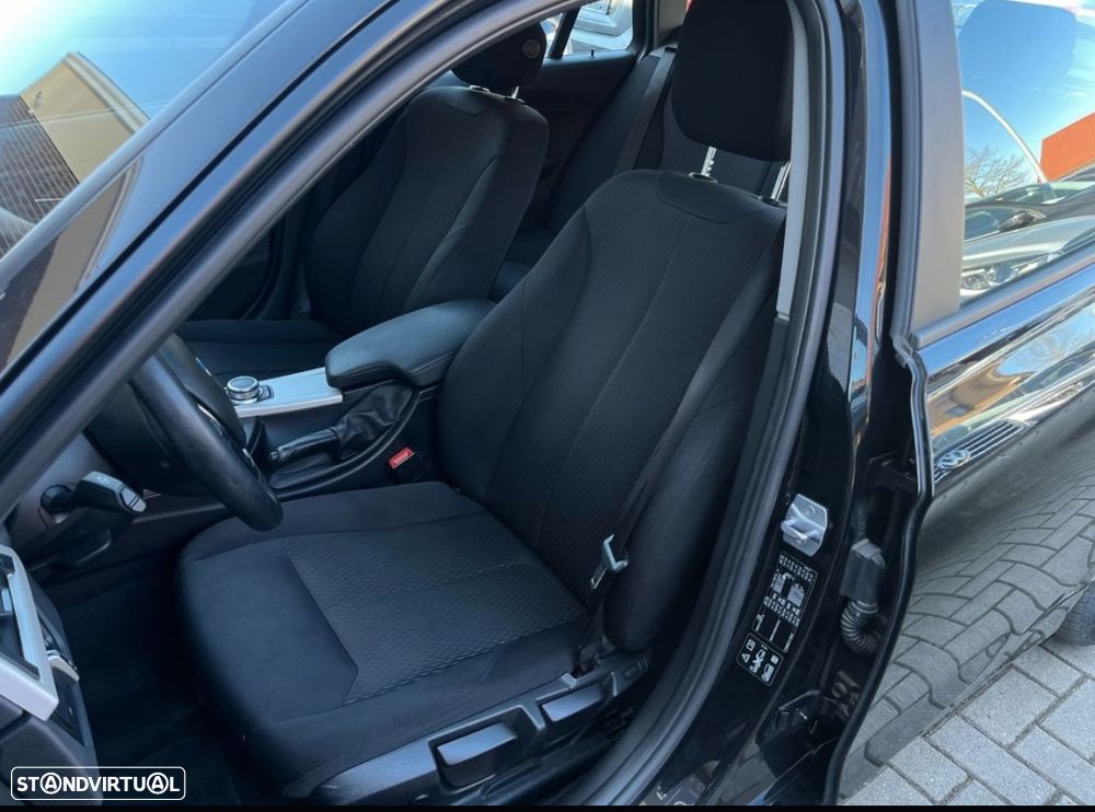 BMW 320 d xDrive Advantage Auto - 10