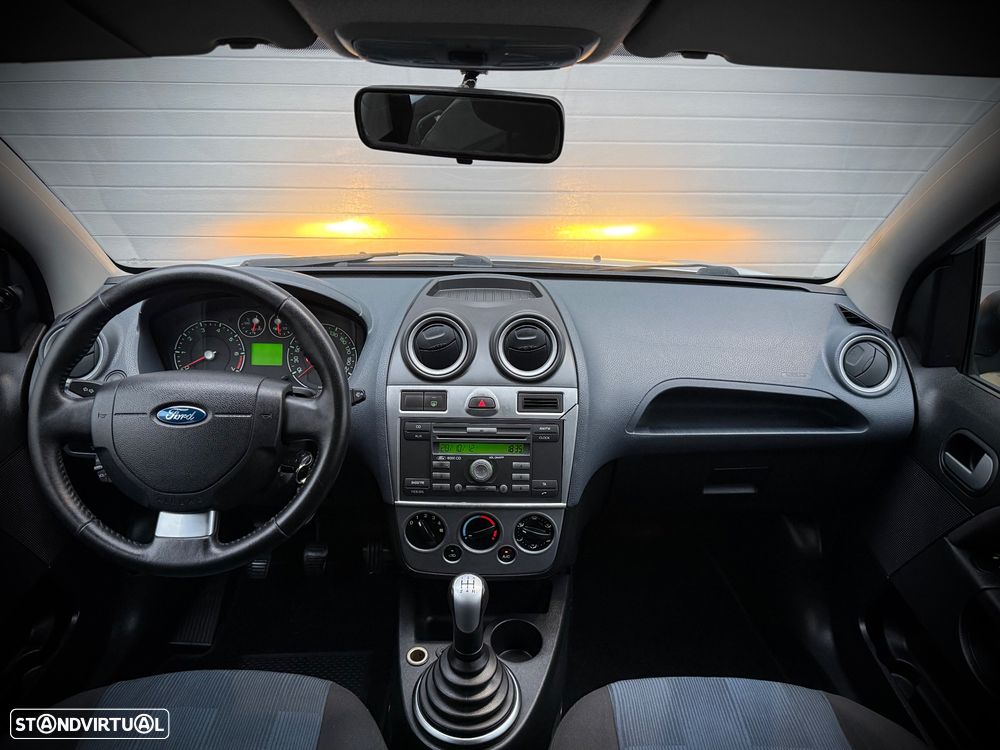 Ford Fiesta 1.25 Trend - 6