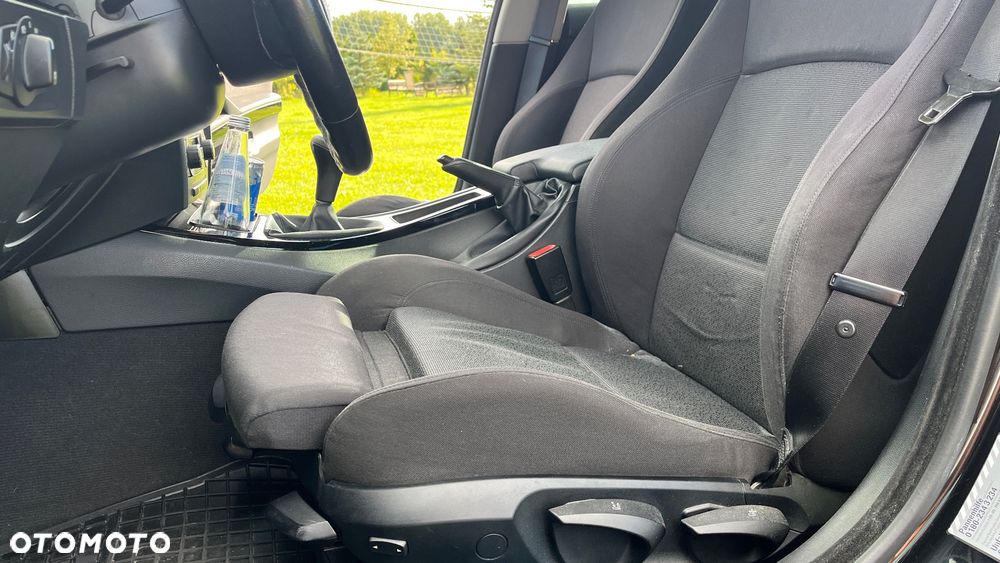 BMW Seria 3 320i - 11