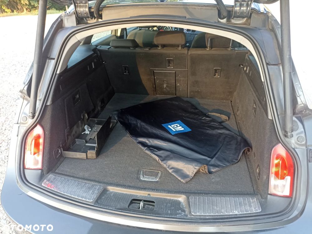 Opel Insignia - 17
