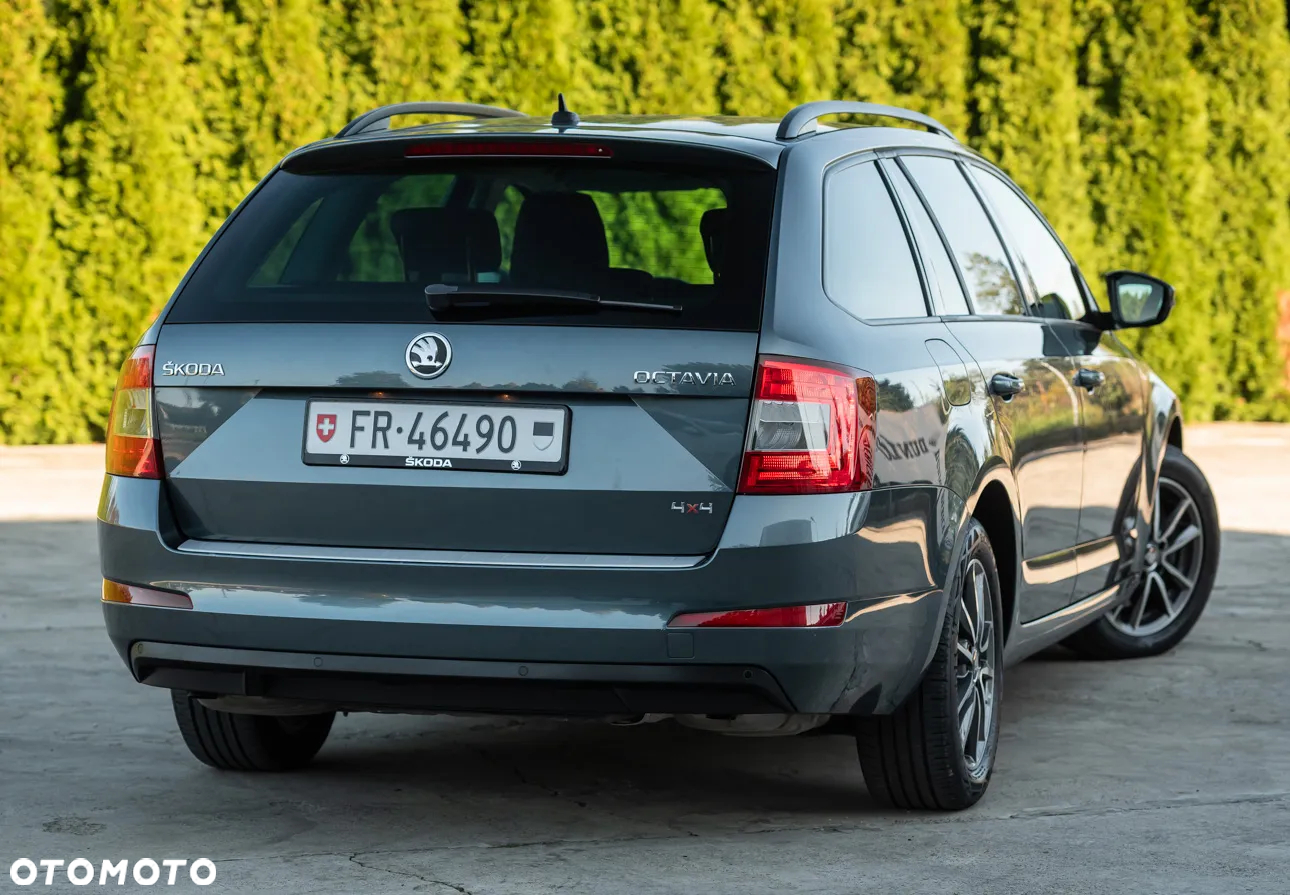 Skoda Octavia Combi 1.8 TSI 4x4 DSG Style - 13