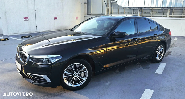 BMW Seria 5 530e Aut. Luxury Line