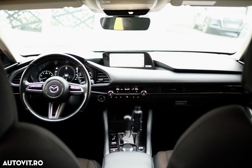 Mazda 3 e-Skyactiv X186 AT MHEV GT+ - 9