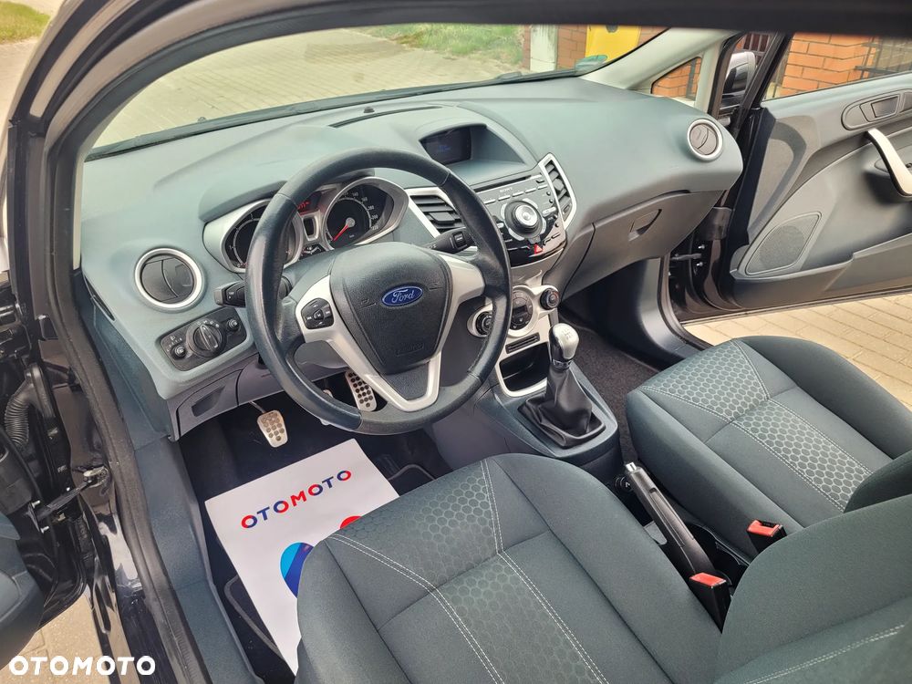 Ford Fiesta 1.6 TDCi Titanium - 11