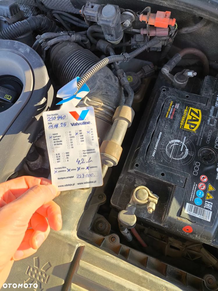 Volkswagen Passat - 12