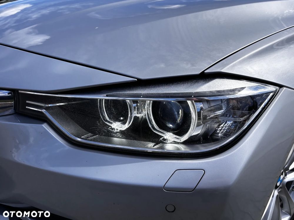 BMW Seria 3 328i Sport-Aut - 8