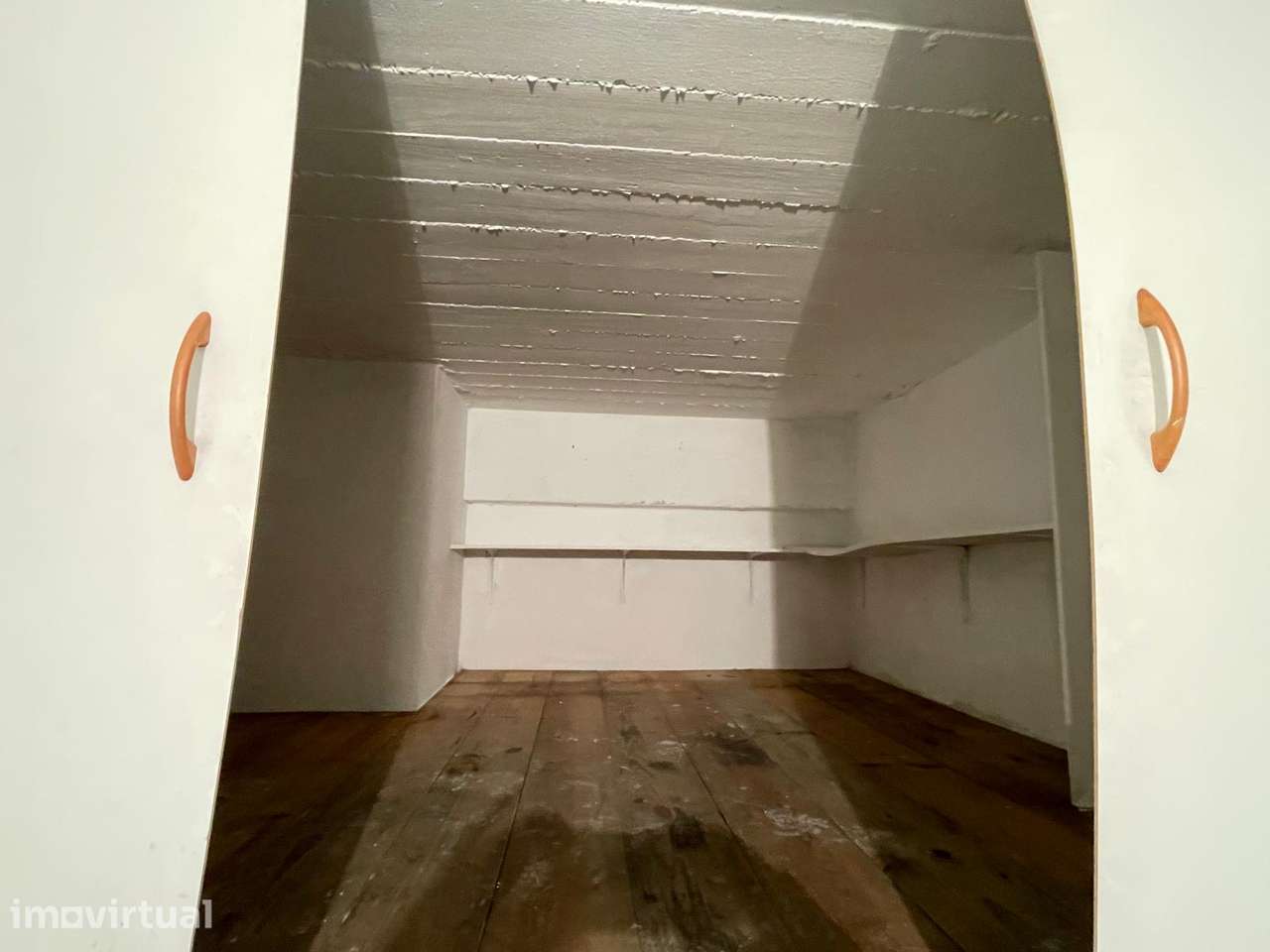 Garagem à venda na Avenida Rainha Dona Leonor, 10 - Grande imagem: 5/7