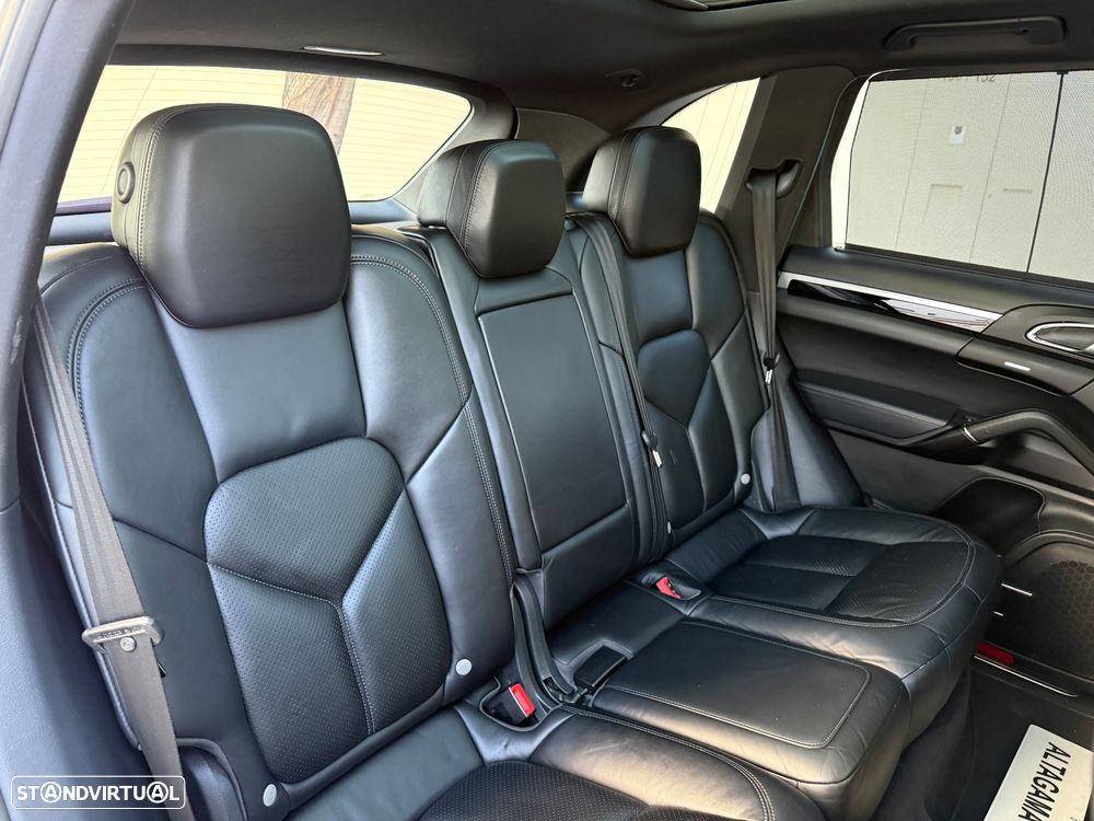 Porsche Cayenne S Tiptronic S - 26