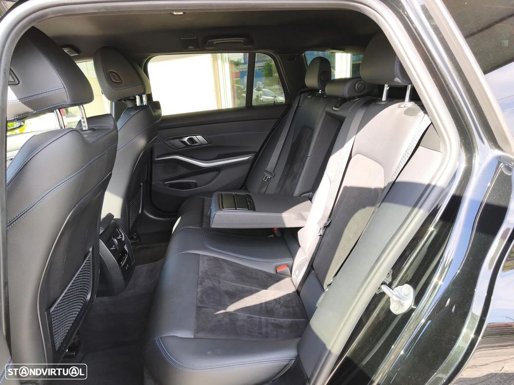 BMW 320 e Pack Desportivo M Auto - 10