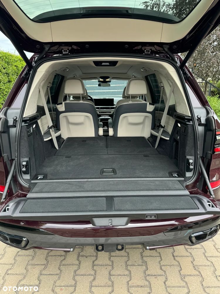 BMW X7 M60i xDrive - 18