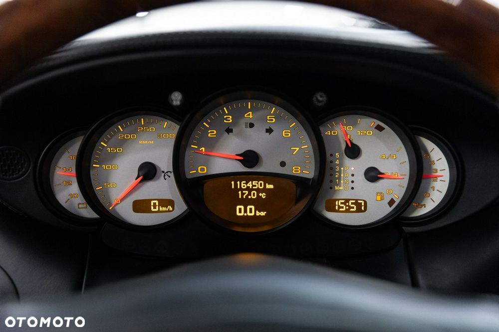 Porsche 911 - 25