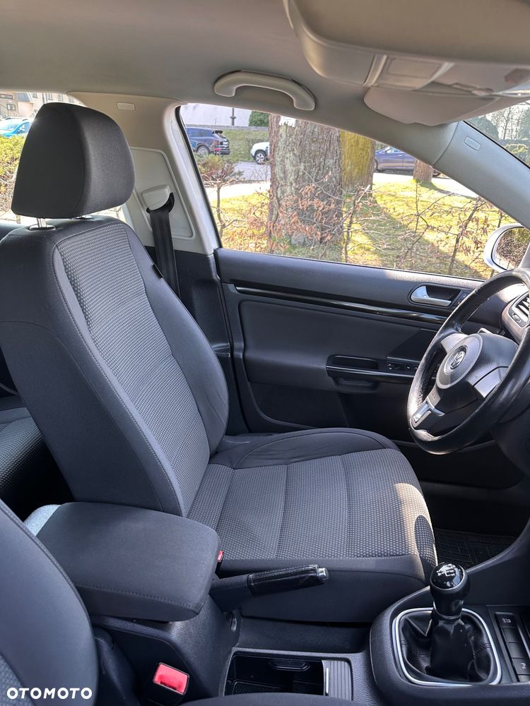 Volkswagen Golf 1.6 TDI DPF Style - 22