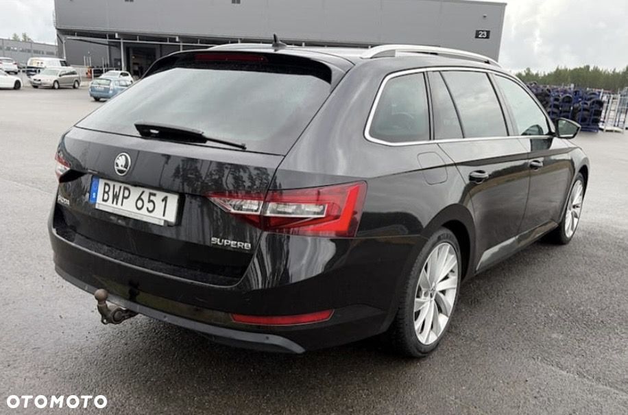 Skoda Superb 2.0 TDI Active DSG - 4