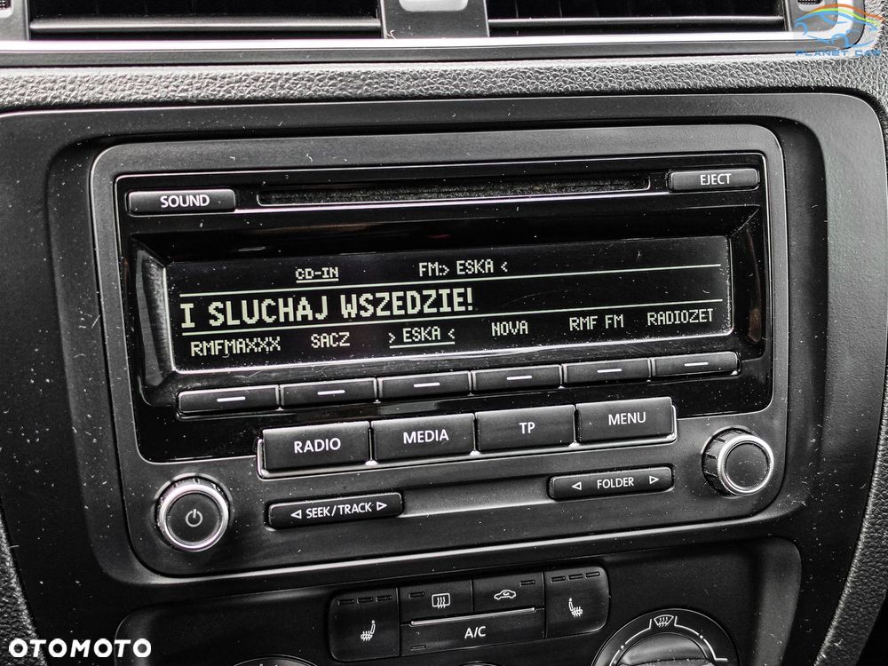 Volkswagen Jetta - 32