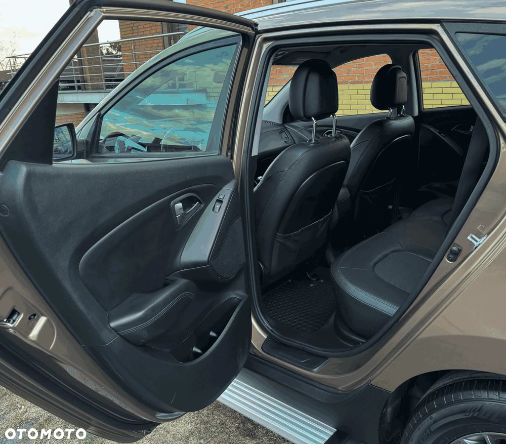 Hyundai ix35 1.6 2WD Fifa World Cup Edition - 18