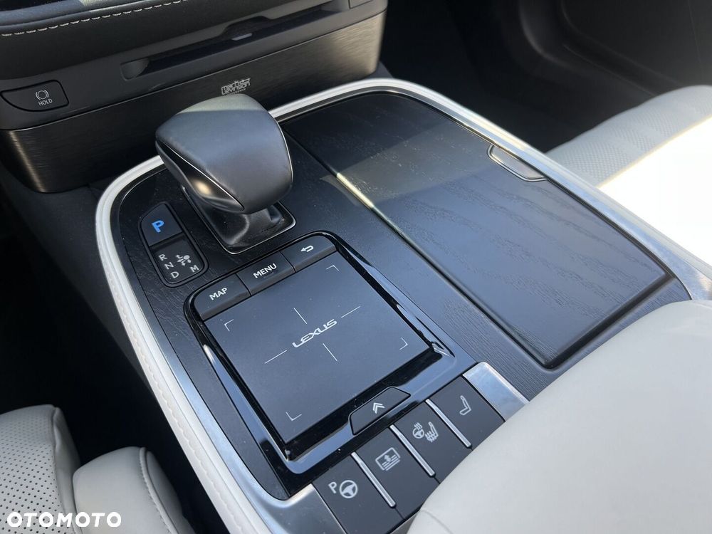 Lexus LS 500h Omotenashi AWD - 37