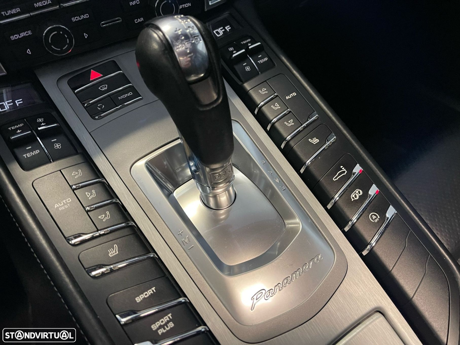 Porsche Panamera Turbo PDK - 33