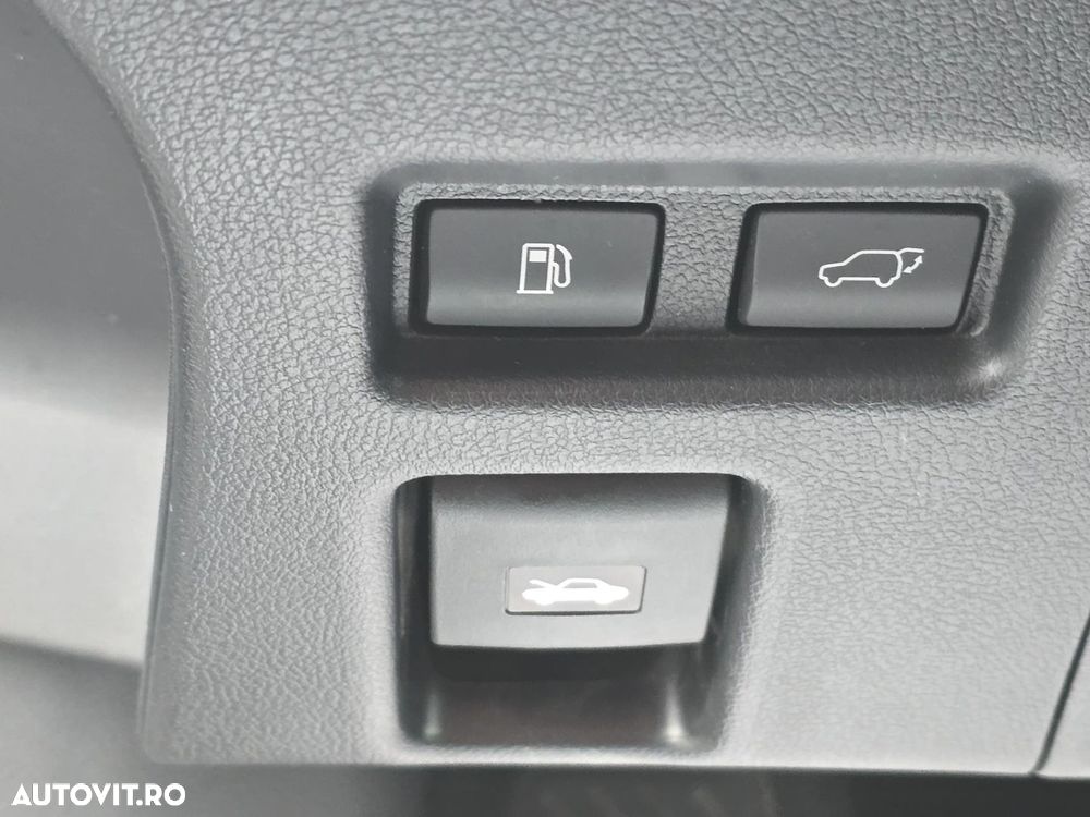 Lexus UX 250h Luxury Line - 10