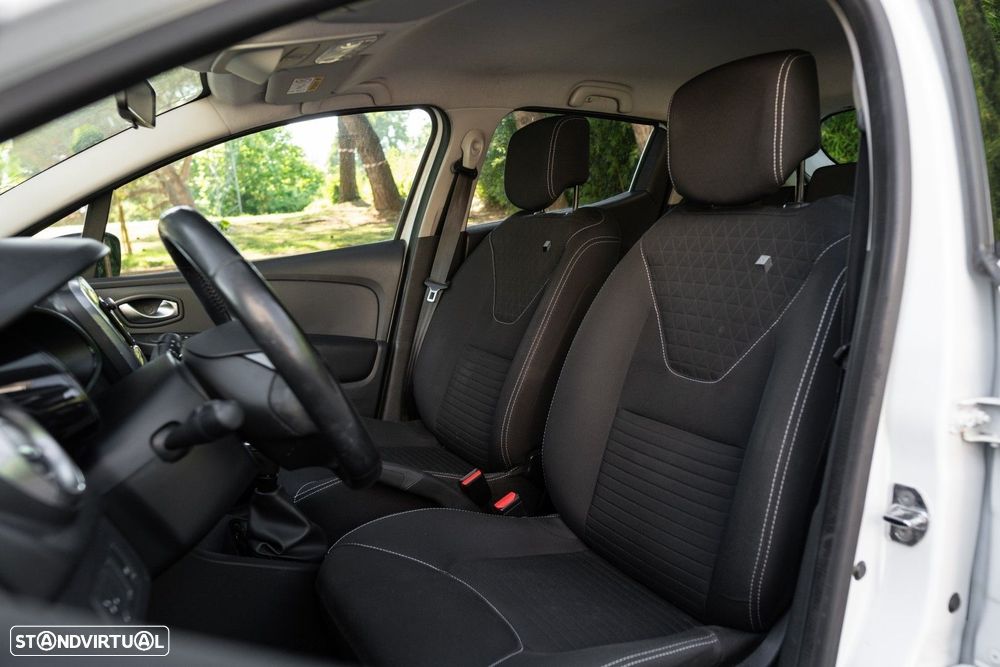 Renault Clio - 15