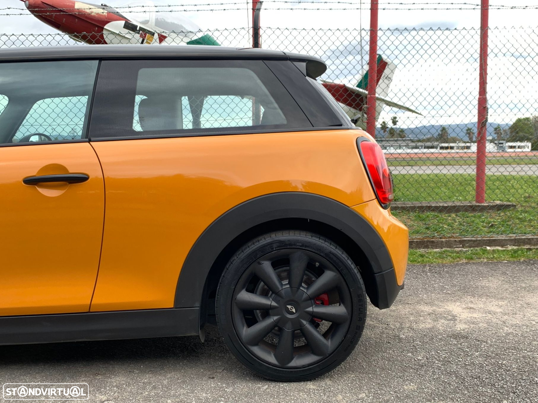 MINI 3 Portas Cooper D - 16