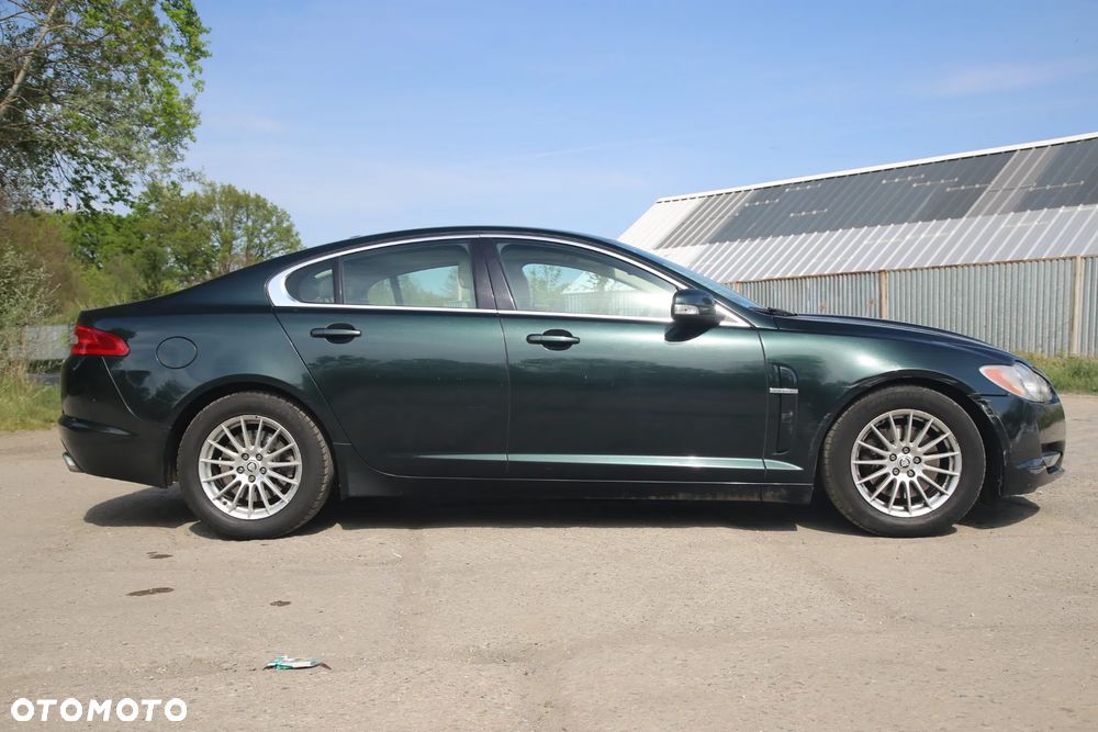 Jaguar XF 2.7 V6 D Luxury - 6
