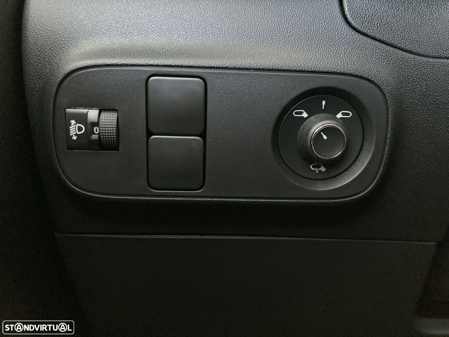 Citroën C3 1.2 PureTech C-Series - 13