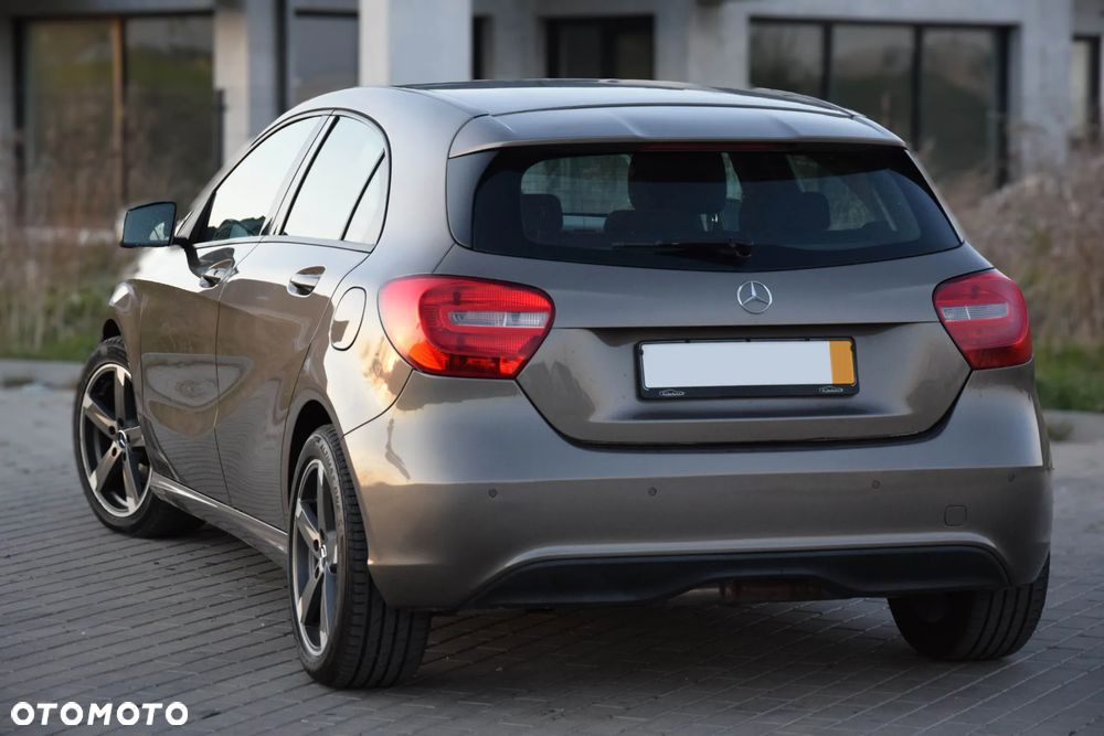 Mercedes-Benz Klasa A 180 BlueEfficiency Edition - 15