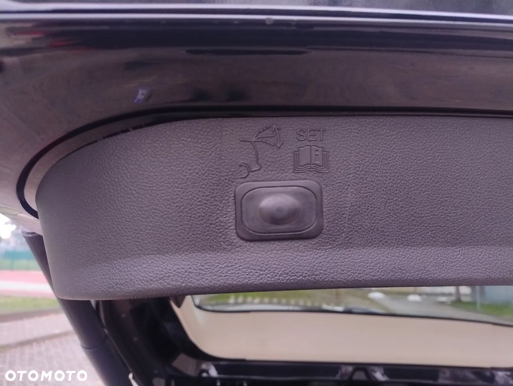 Ford Kuga 2.0 TDCi 4x4 Titanium - 20