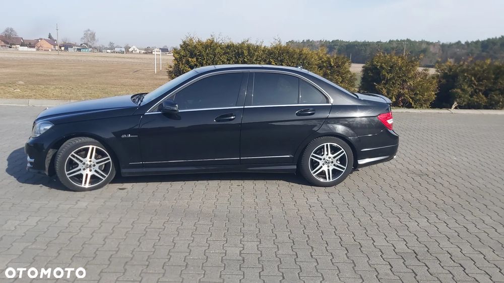 Mercedes-Benz Klasa C 220 CDI 4Matic 7G-TRONIC Avantgarde - 14