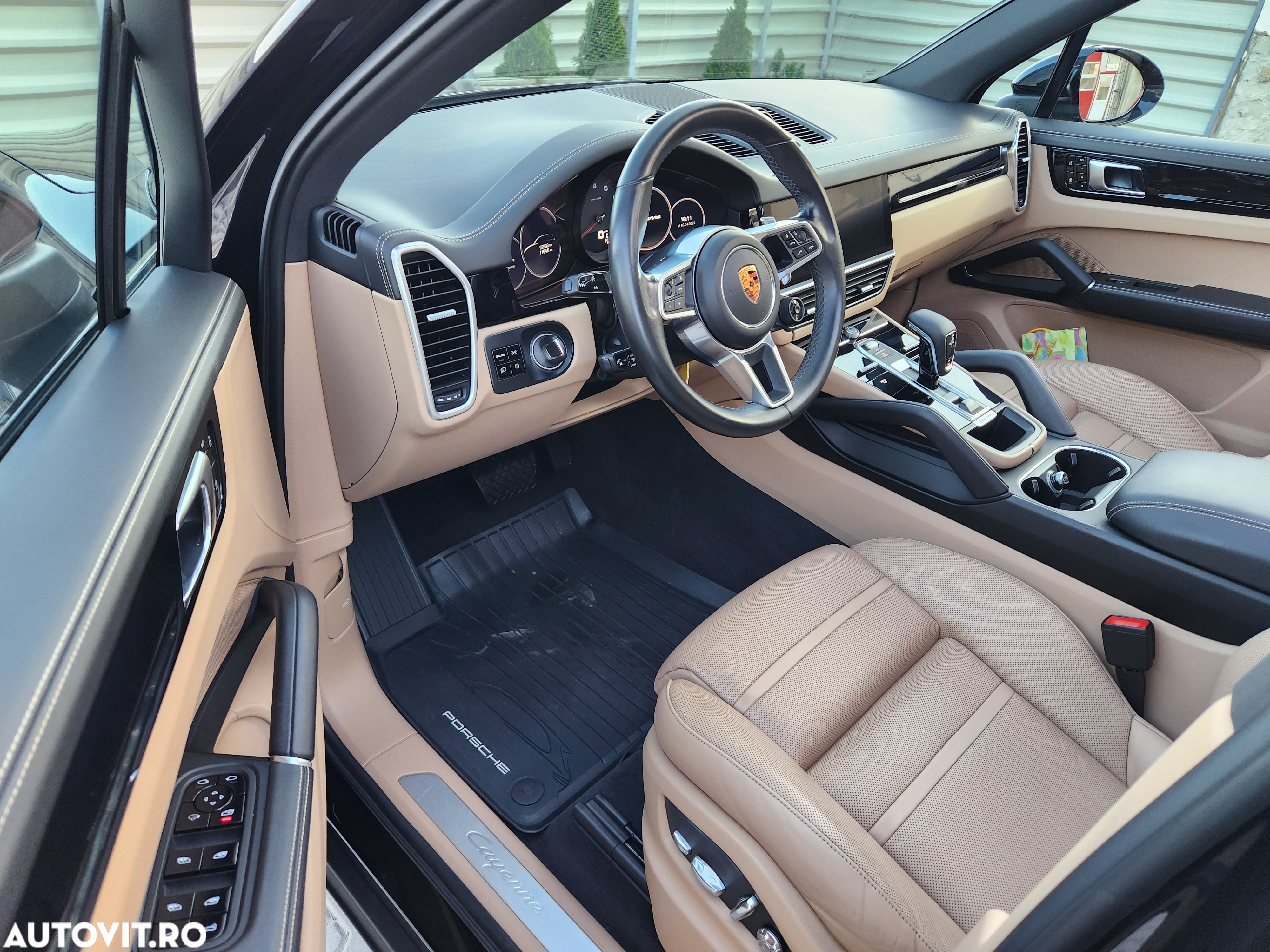 Porsche Cayenne - 7