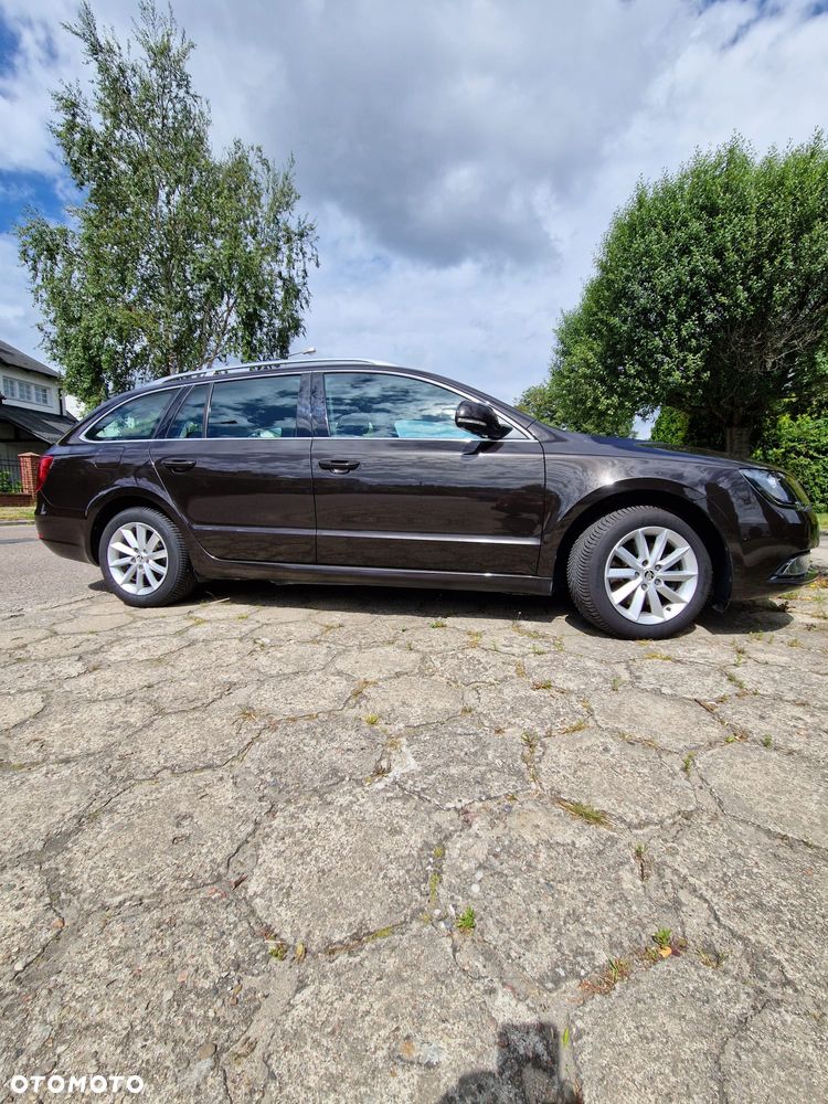 Skoda Superb 2.0 TDI Active - 25
